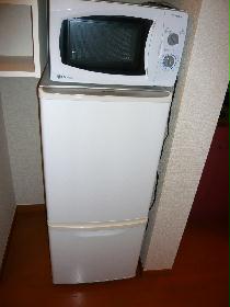 Other. refrigerator ・ Also it comes with a microwave oven. 