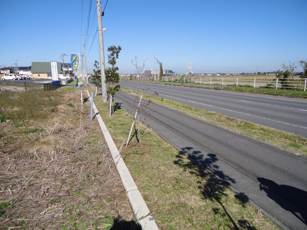 Local photos, including front road