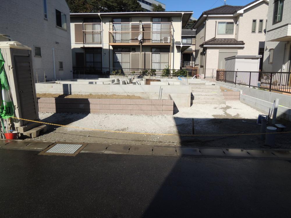 Local appearance photo. Local (11 May 2013) Shooting