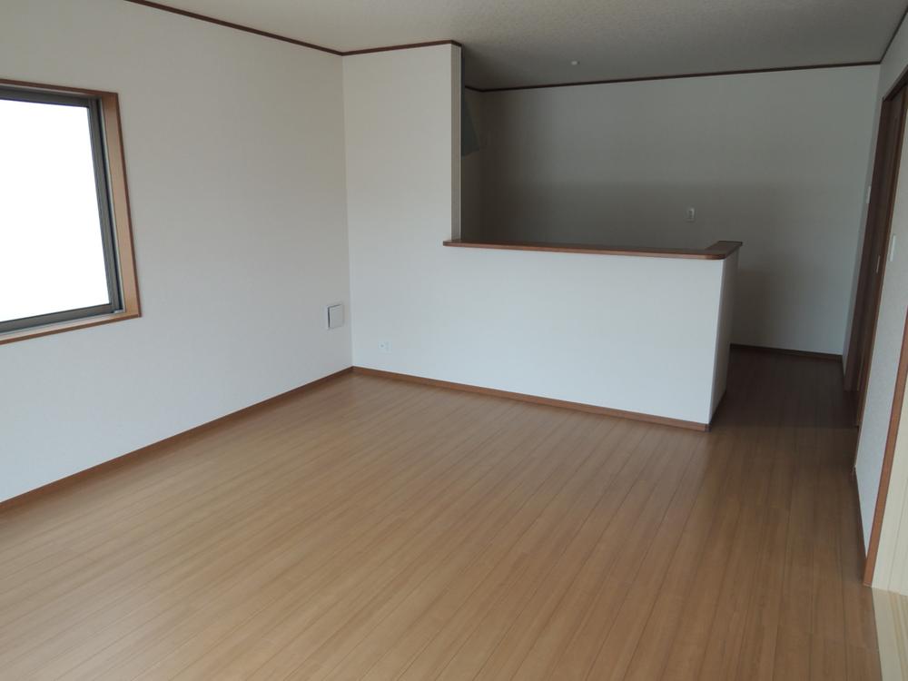 Same specifications photos (living)