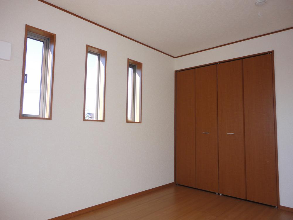 Non-living room. Indoor (11 May 2013) Shooting