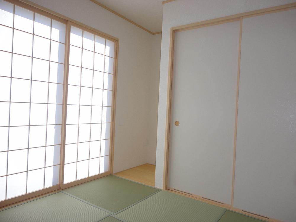 Non-living room. Indoor (11 May 2013) Shooting