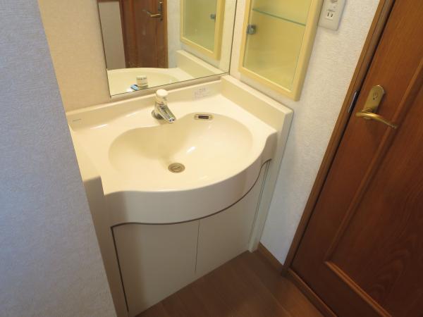 Wash basin, toilet. Second floor wash basin (existing) is doing firmly cleaning.