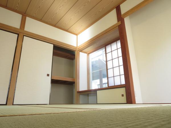 Non-living room. It will be on the first floor Japanese-style room (6 mats). 