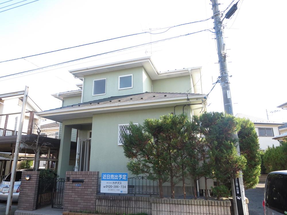 Local appearance photo. It will be the appearance of the road side.