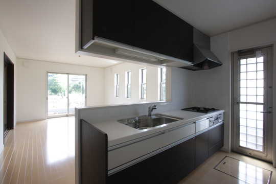 Same specifications photo (kitchen)