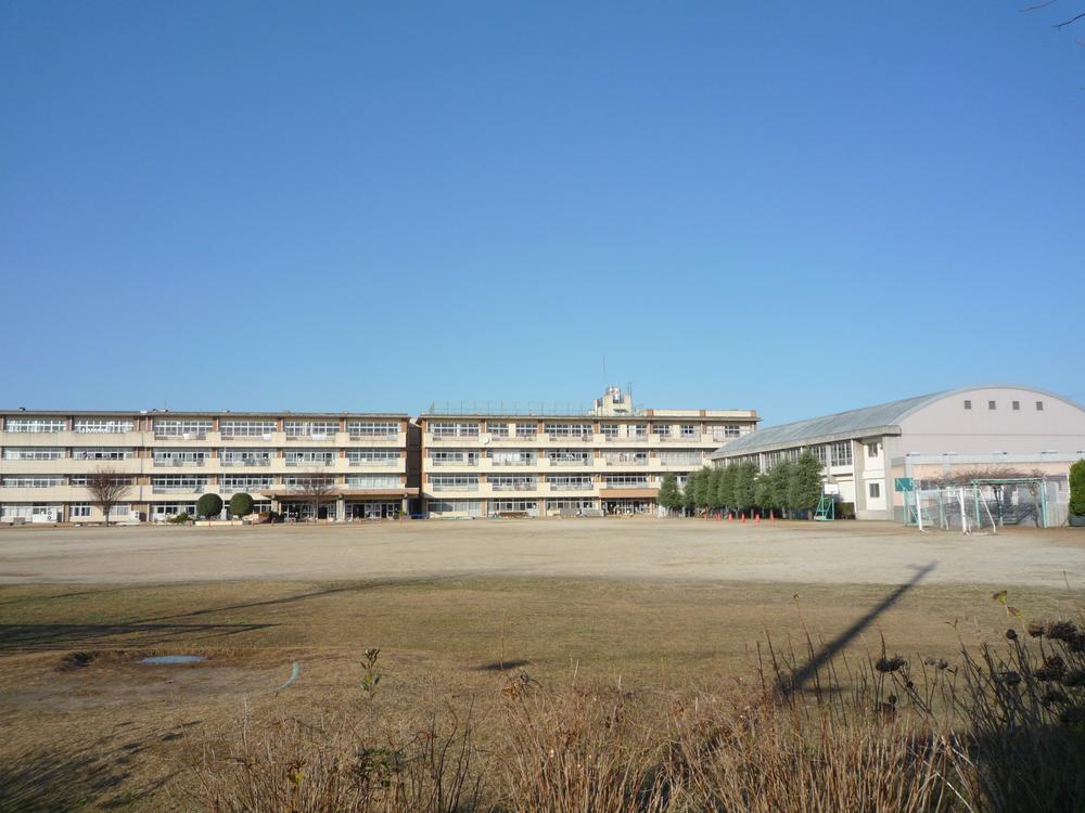 Other Environmental Photo. 640m to handle Municipal Togashira Higashi Elementary School