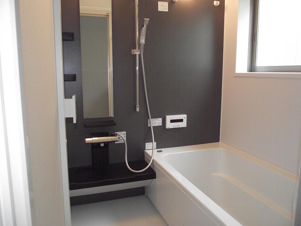 Same specifications photo (bathroom)