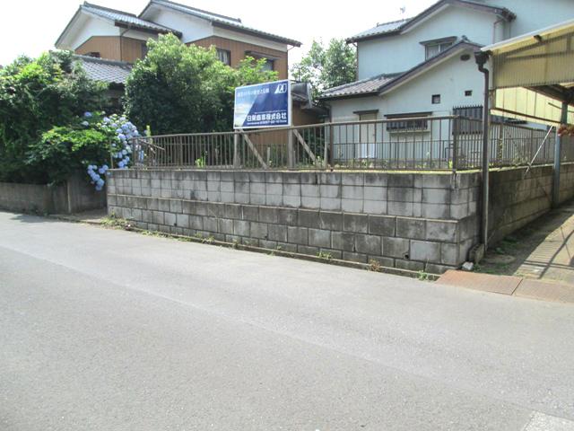 Local photos, including front road