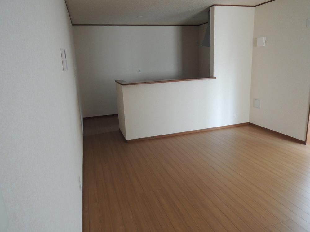 Living. Local (11 May 2013) Shooting