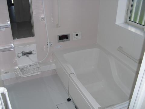 Bathroom. Indoor (12 May 2013) Shooting