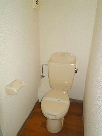 Toilet. bus ・ Toilet is separate! 