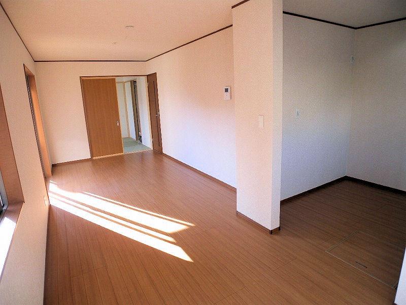 Living. Indoor (10 May 2013) Shooting Building 3