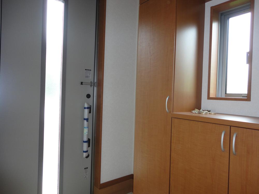 Entrance. (Building 2) same specification