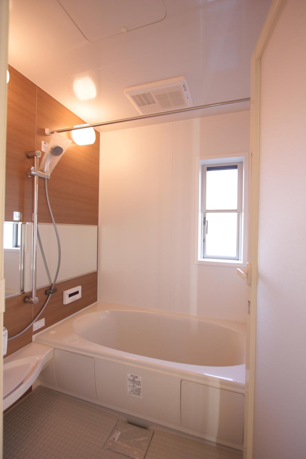 Same specifications photo (bathroom)