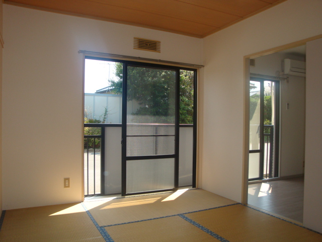 Other room space. 6 Pledge Japanese-style room