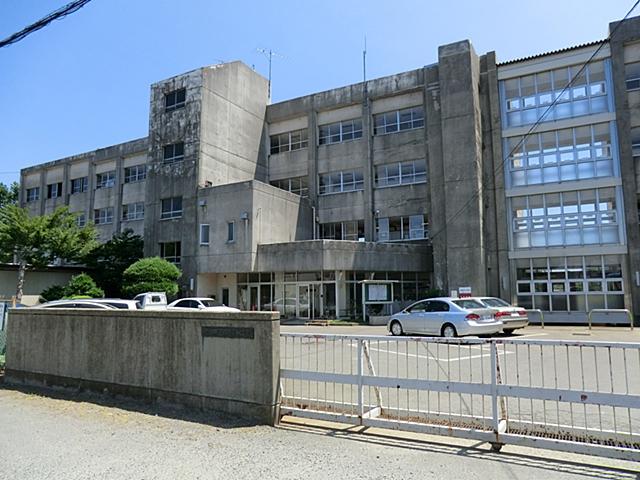 Junior high school. 750m until Tsuchiura City Museum of Tsuchiura second junior high school