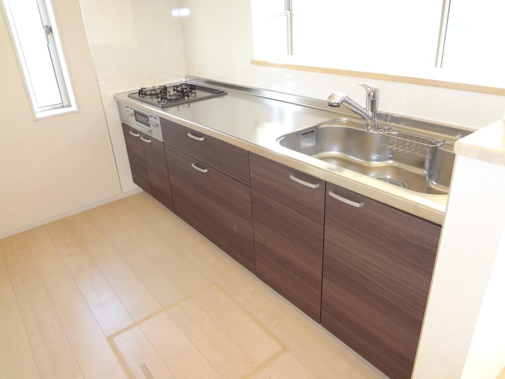 Same specifications photo (kitchen). Building 2 Kitchen enforcement example photo