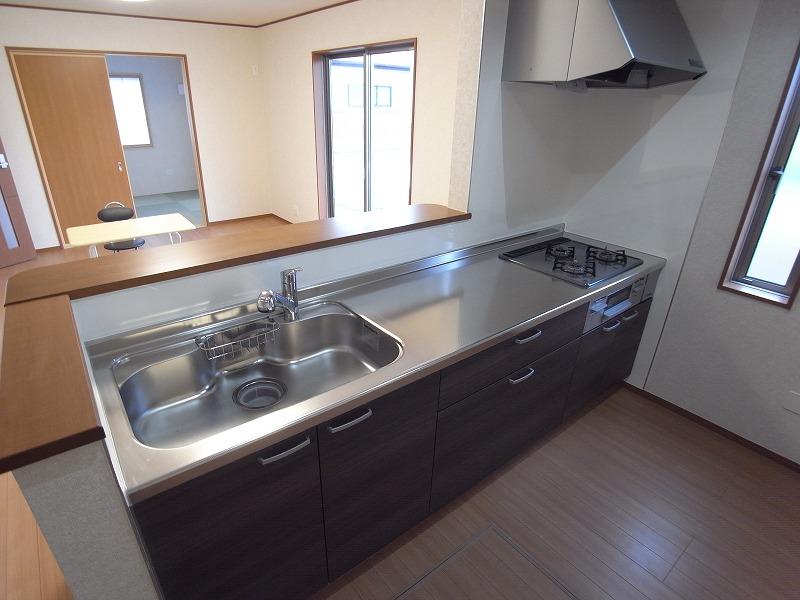 Kitchen. Same specification kitchen