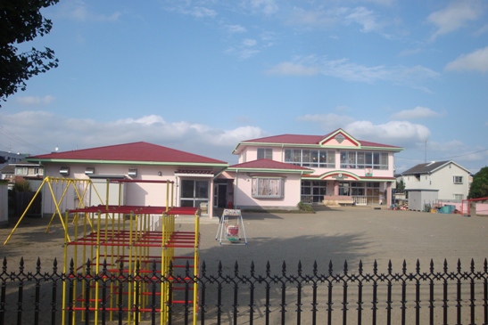 kindergarten ・ Nursery. White sail nursery school (kindergarten ・ Nursery school) up to 100m