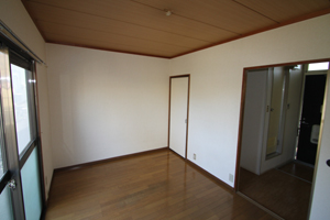 Living and room. Western-style 6 Pledge