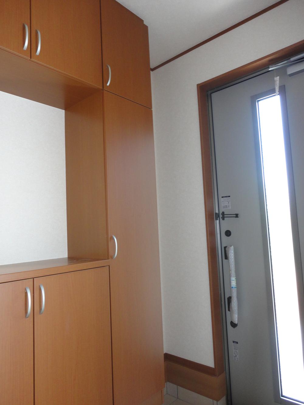 Entrance. (Building 2) same specification