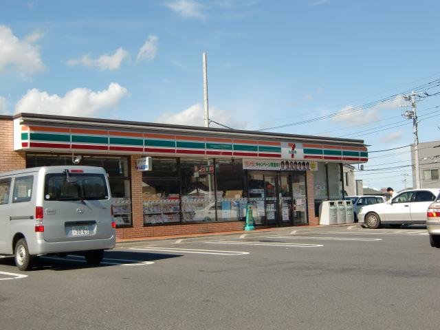 Convenience store. 298m to Seven-Eleven Tsuchiura Kidamari shop