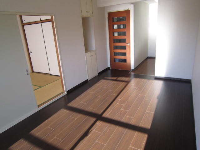 Living and room