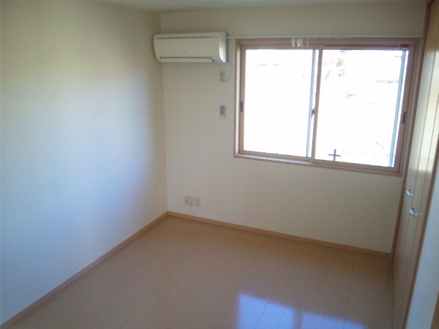 Other room space. Western-style 6 tatami