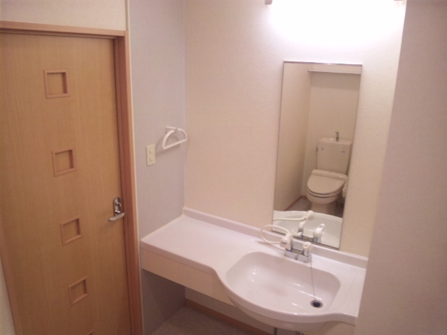 Washroom. Wash
