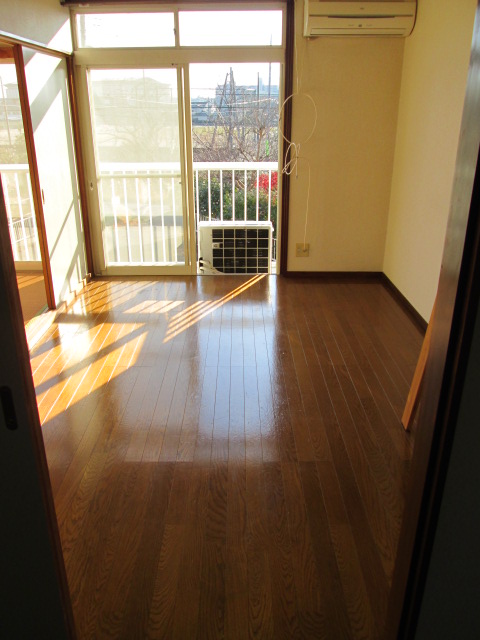 Living and room