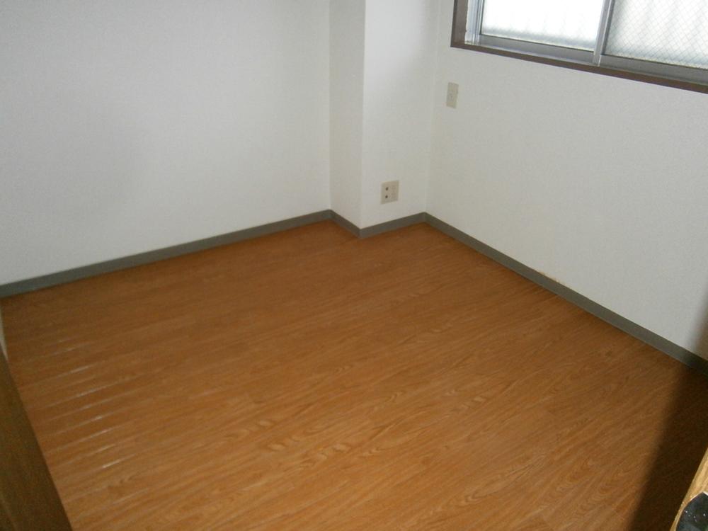 Non-living room. Indoor (April 2013) Shooting