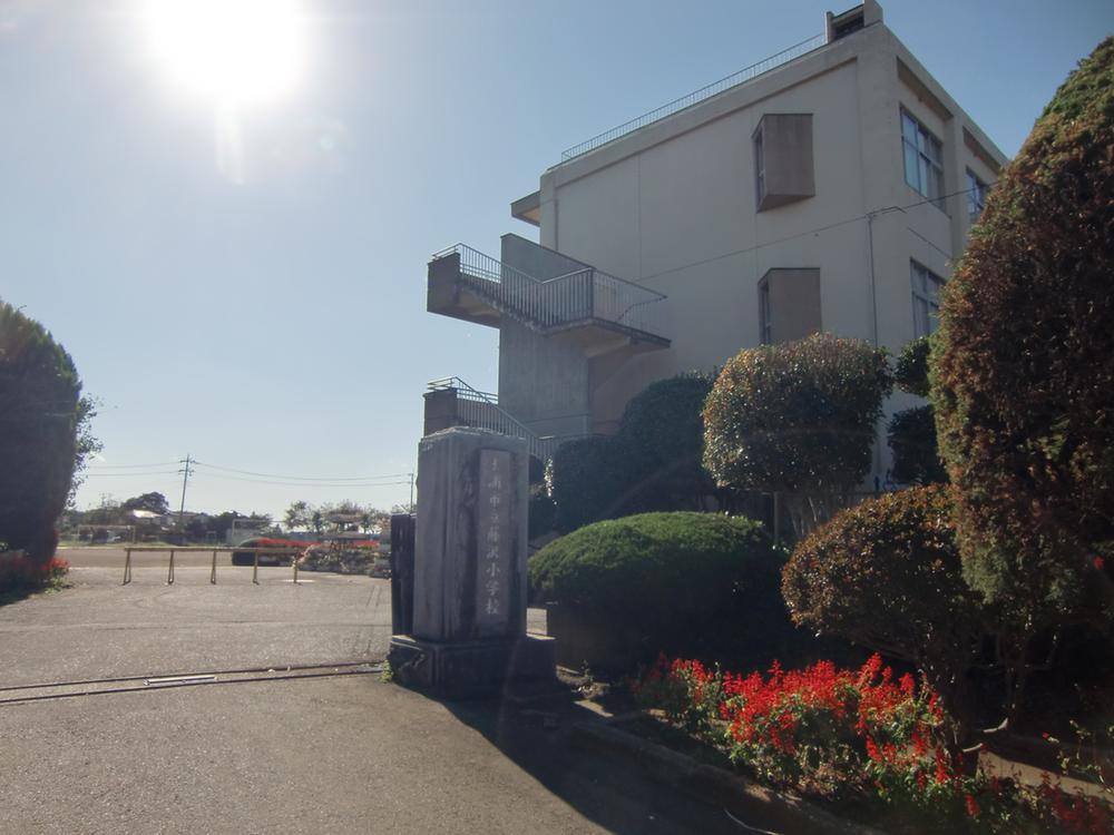 Primary school. 710m until Tsuchiura Municipal Fujisawa Elementary School