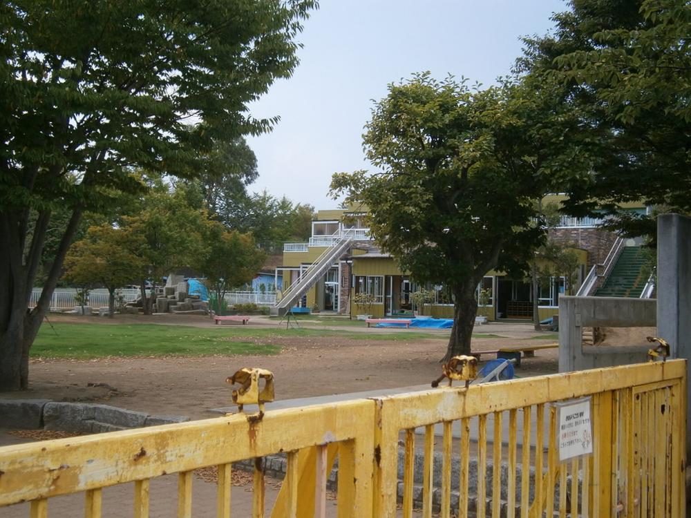 kindergarten ・ Nursery. 2-minute walk