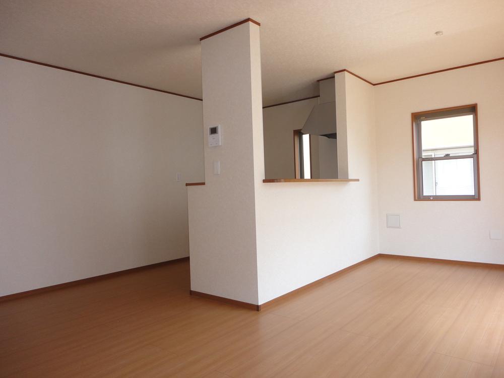 Same specifications photos (living). (4 Building) same specification