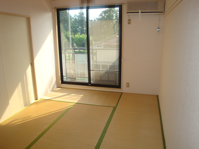 Other room space. Japanese-style room 6 quires