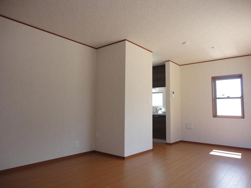 Same specifications photos (living). (3 Building) same specification