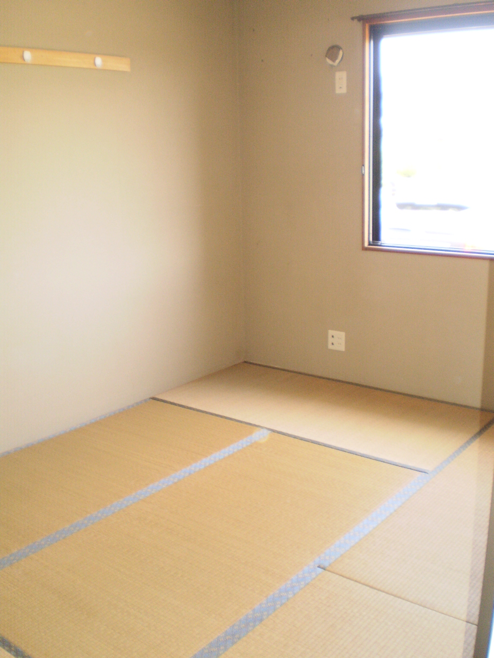 Living and room. Japanese-style room 6 quires