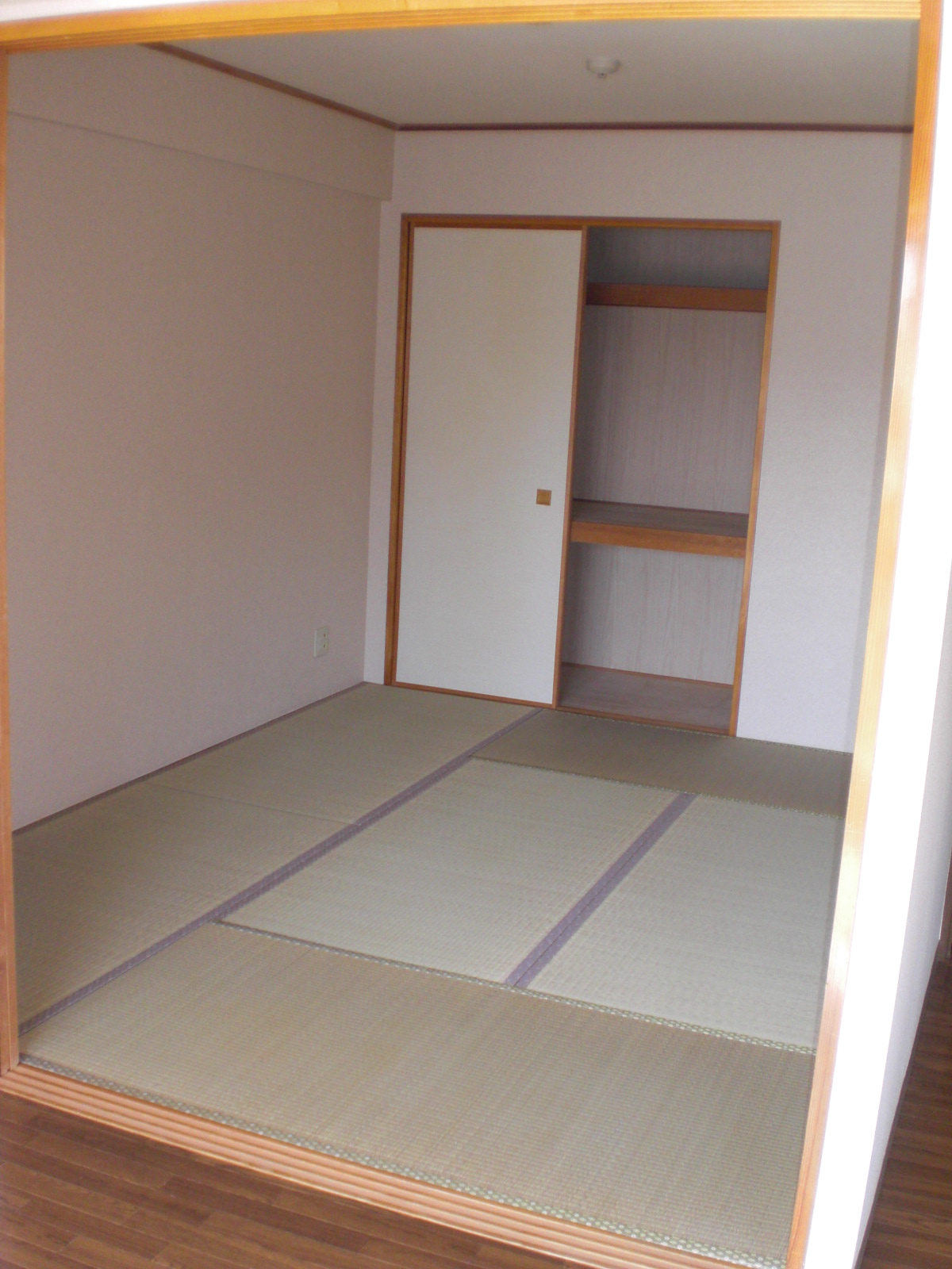 Other room space. 6 Pledge Japanese-style room ・ Armoire