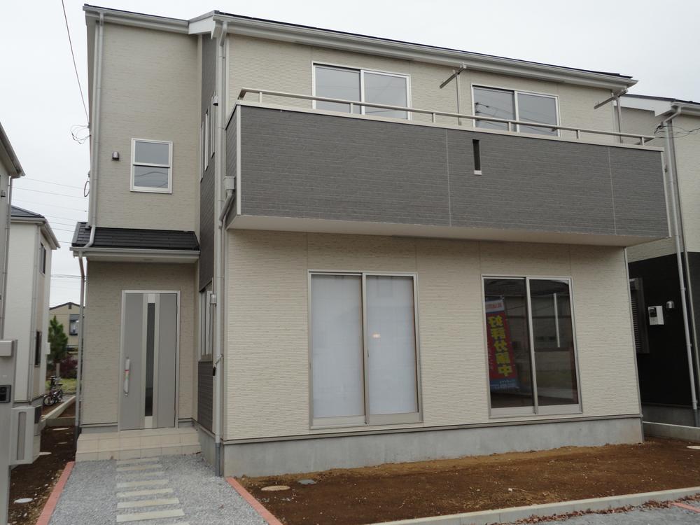 Same specifications photos (appearance). (1 Building) same specification