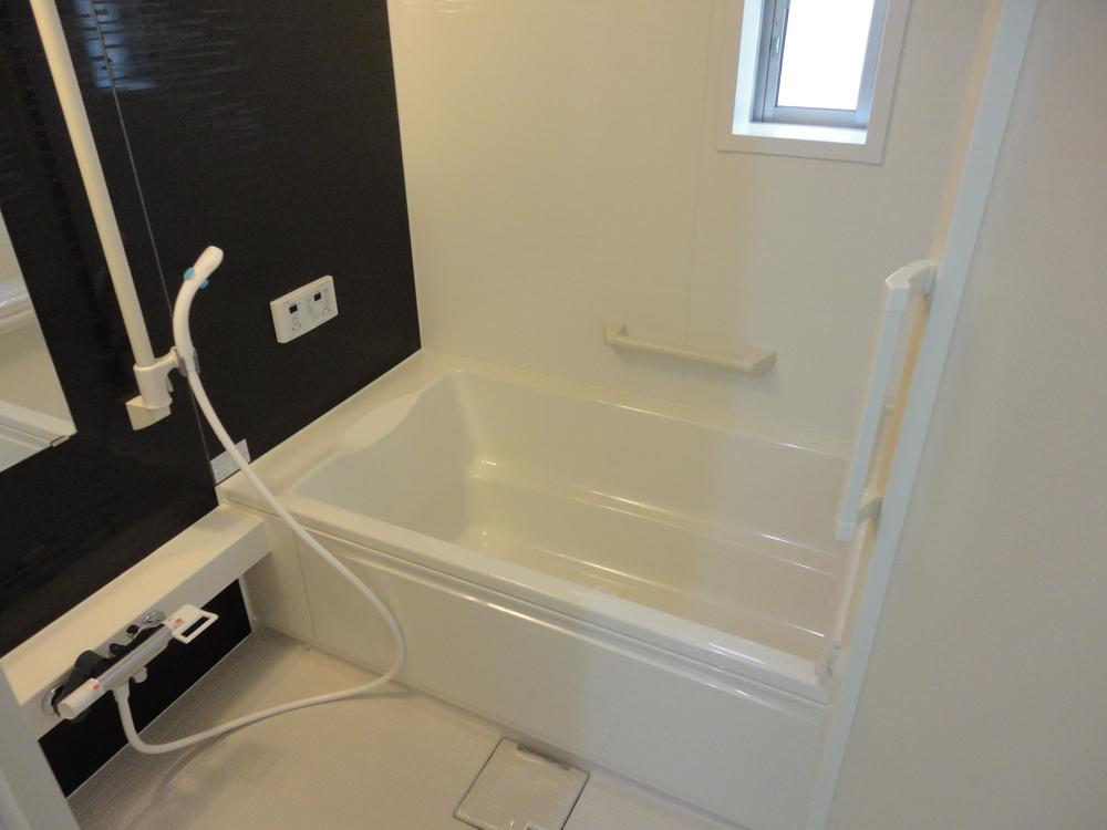 Same specifications photo (bathroom). (1 Building) same specification