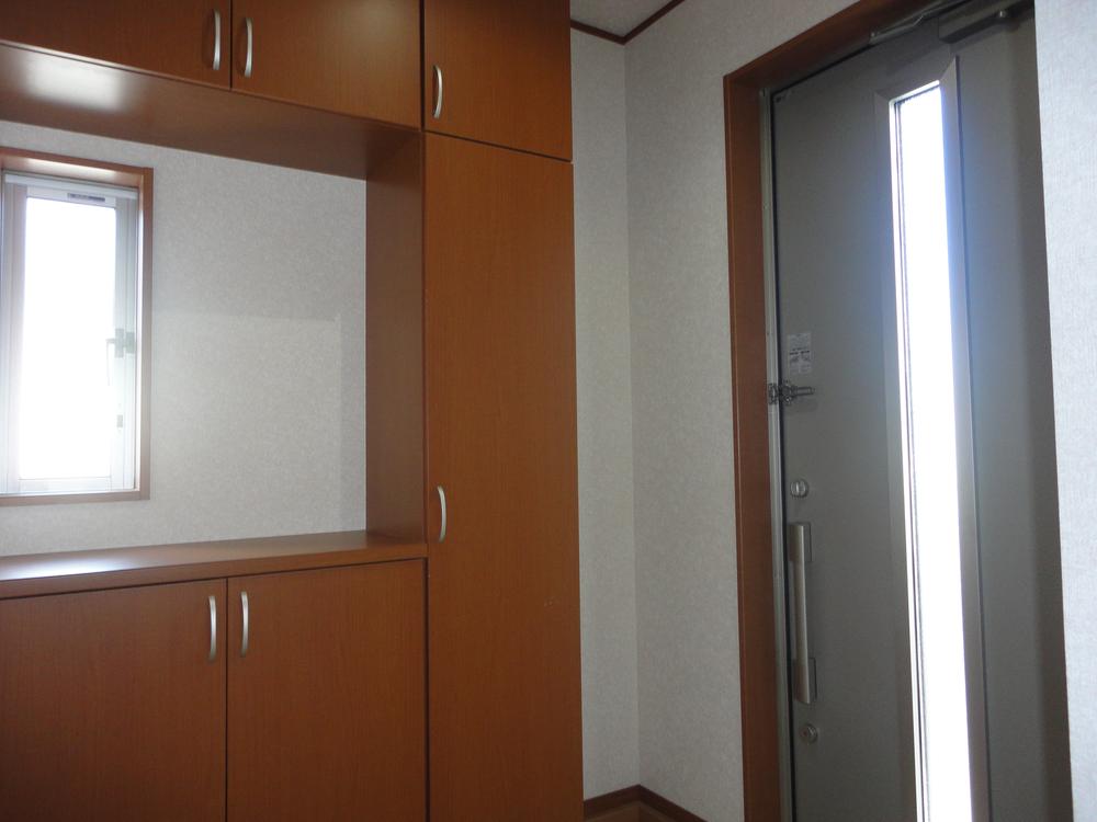 Entrance. (Building 2) same specification