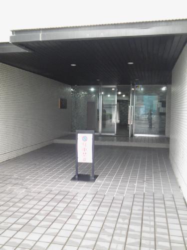 Entrance. Common areas