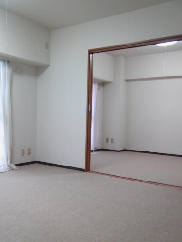 Living. living ~ Next to Western-style