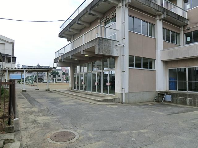 Junior high school. 2900m until Tsuchiura City Museum of Tsuchiura first junior high school