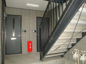 Other common areas. Stairs