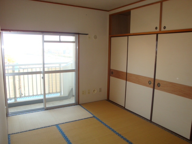 Other room space. Japanese-style room 6 quires