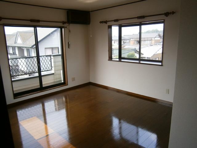 Non-living room. 3 Kaiyoshitsu 1 ・  ・ Balcony! 