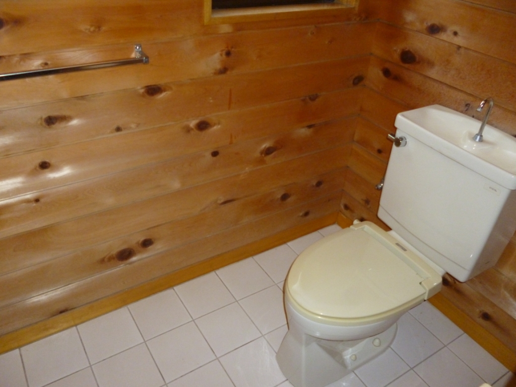 Toilet. It is a good scent of cypress