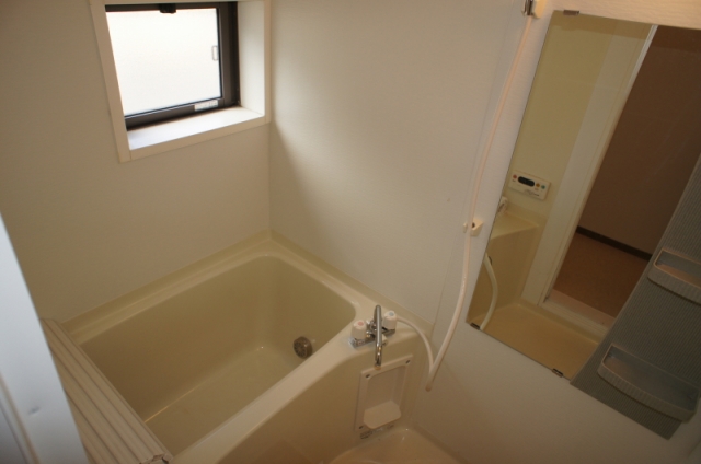 Bath. Bathing with a window with & reheating hot water supply